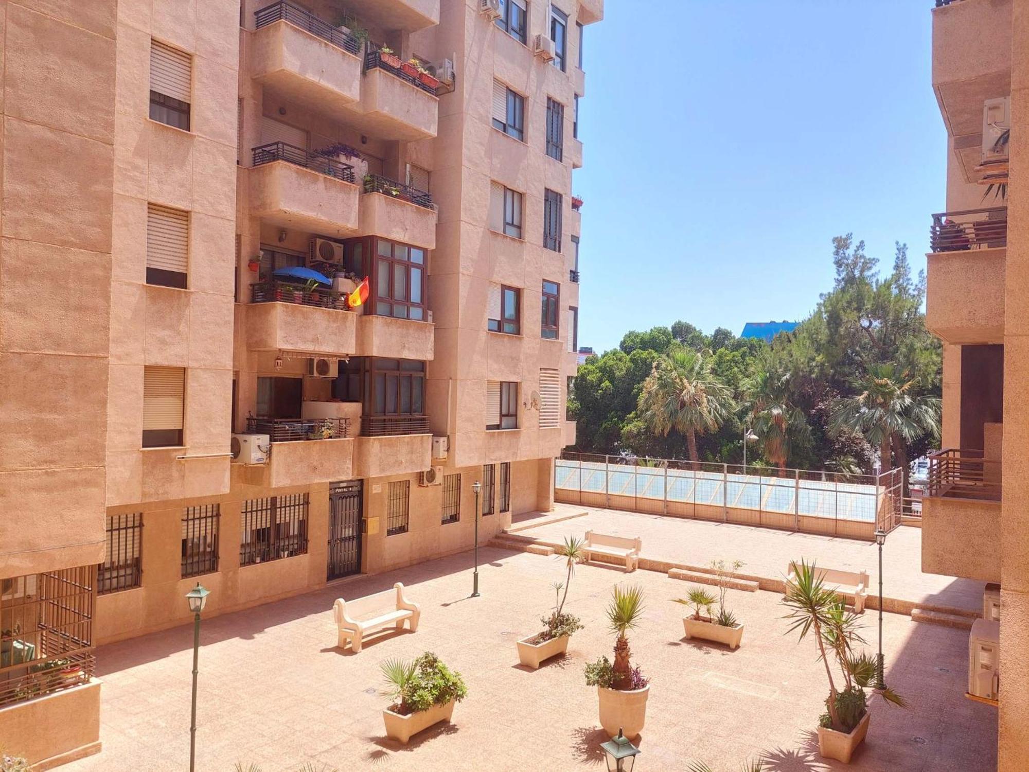 Apartamento Piso Museo Del Realismo - Catedral - Alcazaba Con Parking Gratis - Super Wifi Almería Exterior foto